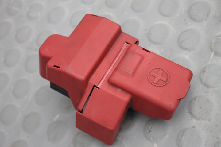 фото №1, Клема плюсова запобіжники акумулятора toyota verso-s 1.33 vvti 10-15