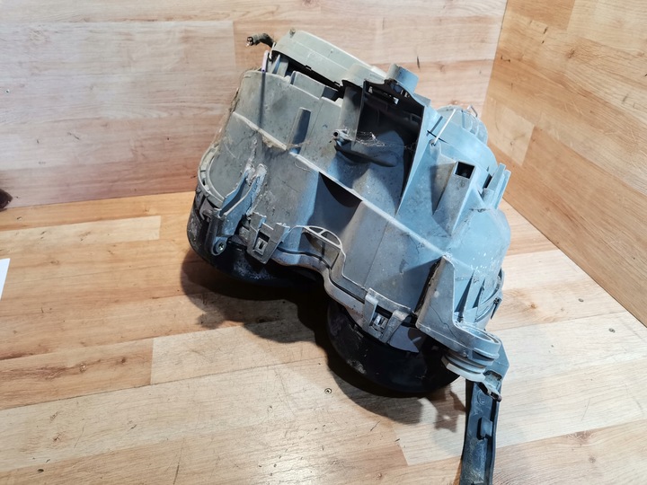 фото №16, Лампа ліва перед передня mercedes e-klasa w210 144345-00