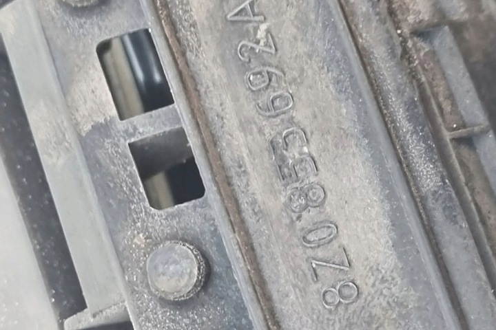 фото №9, Решётка радиатора audi a2 8z0 8z0853321 2002