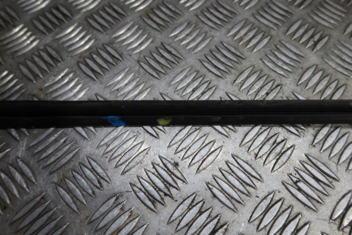 фото №9, Планка стёкла лобовой правая audi a4 b8