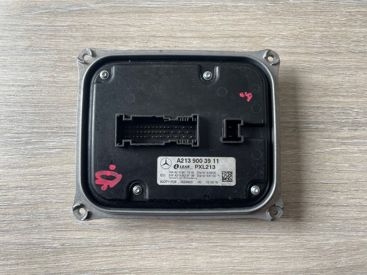 фото №1, Перетворювач модуль led mercedes a213 a2139003911