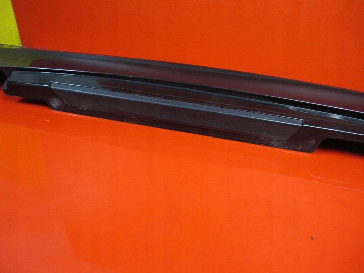 фото №10, Bmw i 1 e87 5d планка накладка пороговая правая 668/9
