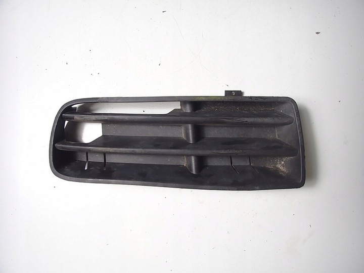 фото №1, Заглушка бампера перед левая vw golf iv