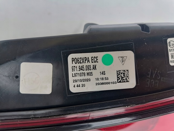 фото №8, Лампа зад задня накладка porsche panamera 971 971945093ak європа