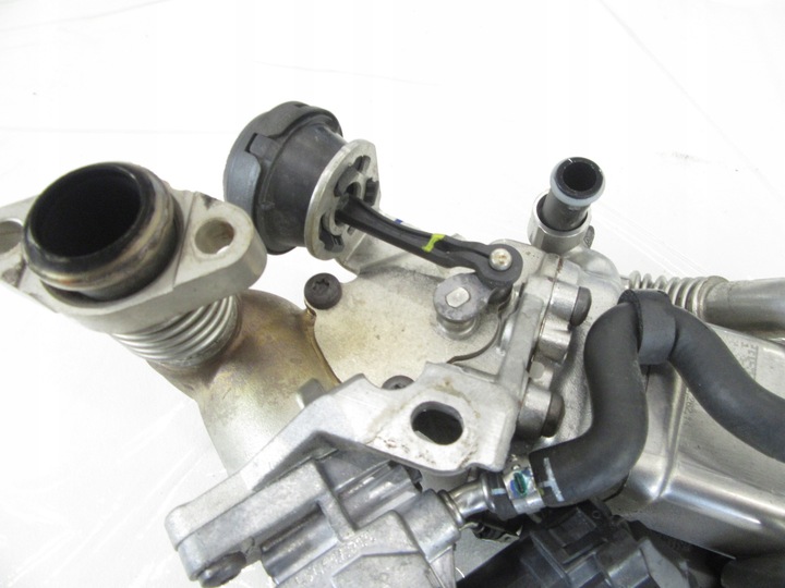 фото №13, Радиаторов выхлопных газов bmw f01 f02 f10 f11 f15 f16 f25 f26 f30 f31 f36 n57 2023r.