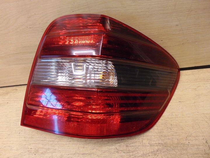фото №6, Лампа права зад mercedes ml w164 європа оригінал
