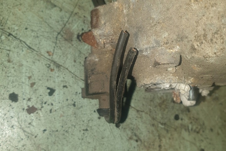 фото №9, Компресор кондиціонера vw golf iv 1j1 1j0820803f 1.9l дизель 66kw 1998