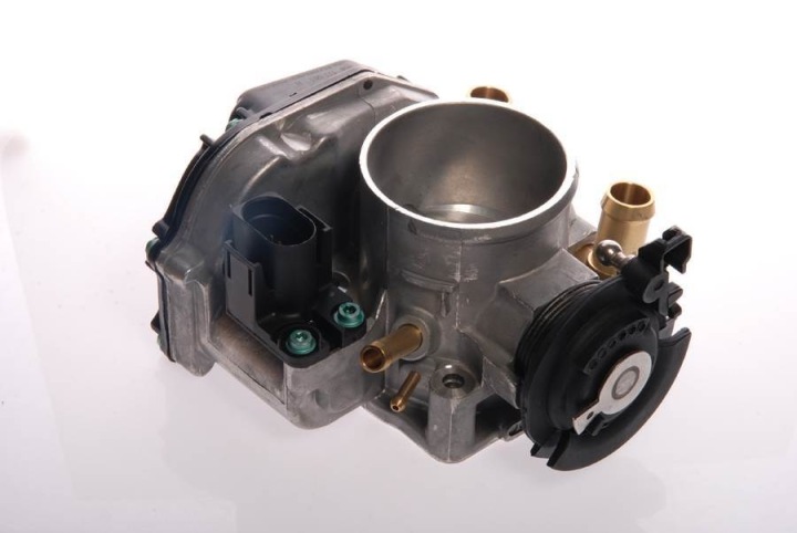 фото №12, Дроссельная заслонка audi a4, passat 96- oe: 058133063h