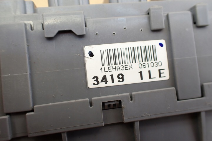 фото №8, Honda civic viii sedan 06- блок запобіжників a000011 oem номер