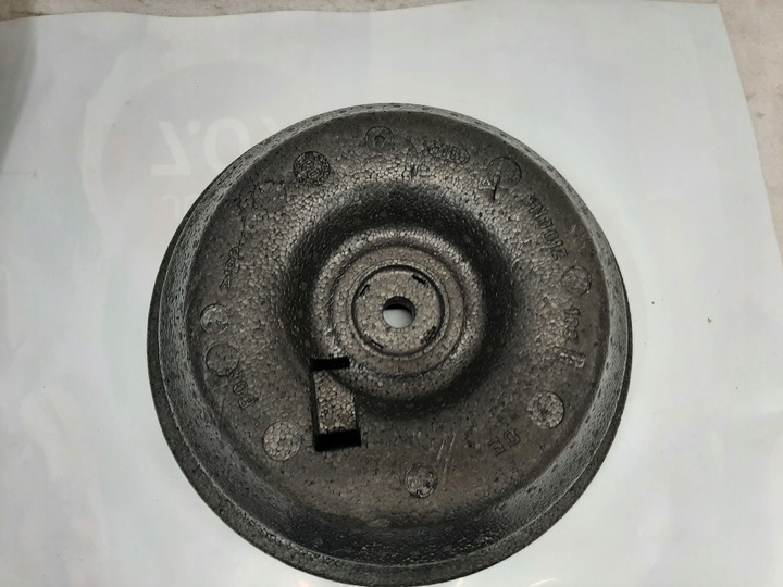 фото №9, Вкладка домкрат audi tt 8n 8n0012109k