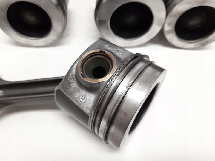 фото №8, Audi a4 b8 2.0 tdi поршень з шатуном 81l155 dfh