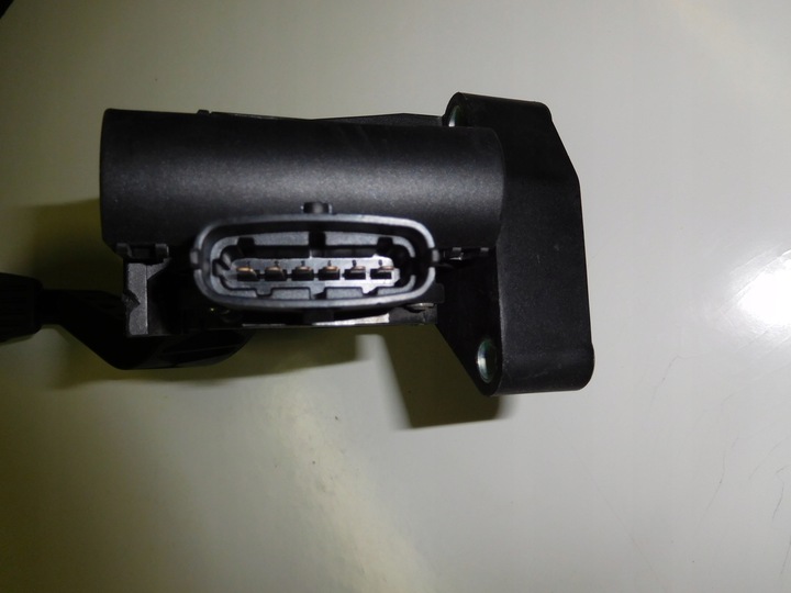 фото №9, Alfa romeo 147 1.9 jtd потенціометр 0281002380