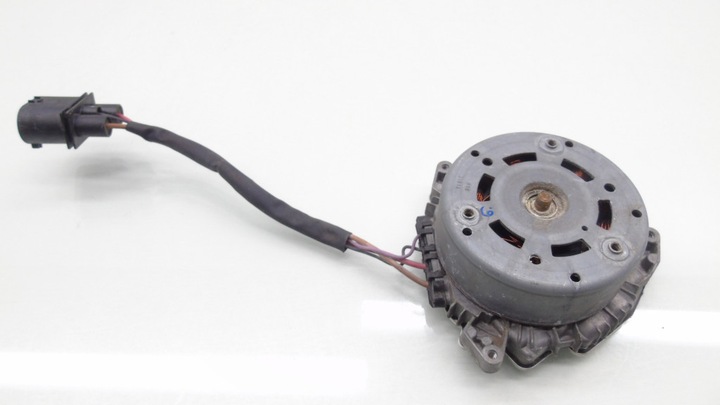 фото №1, Двигатель вентилятора моторчик mercedes w205 3137234001