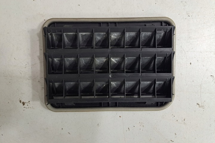 фото №9, Решітка вентиляції bmw 4 gran купе f36 9176945 2.0l дизель 140kw 2019