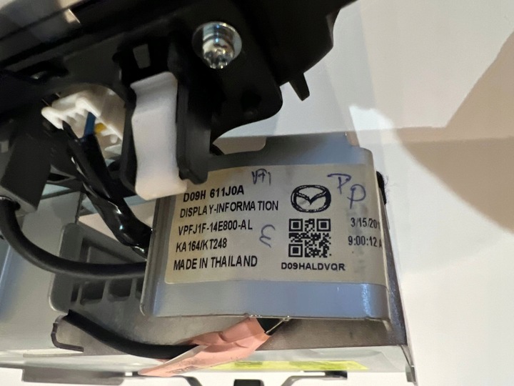 фото №12, Mazda cx-3 2014- дисплей экран модуль радио навигация заводская