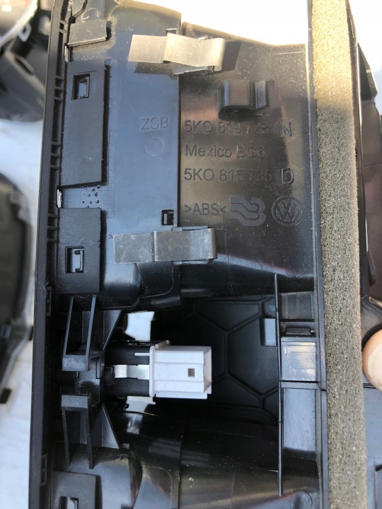 фото №4, Vw golf vi 08-12r решётка воздуховод 5k0815735d