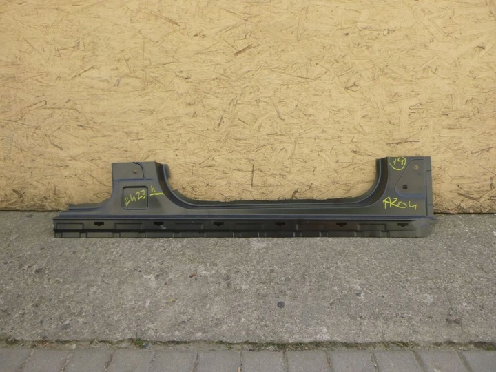 фото №1, Mercedes c клас 204 поріг правий