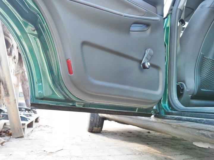 фото №5, Audi a4 b5 рестайлінг 99-01 боковина обшивка оббивка двері лівий зад задній