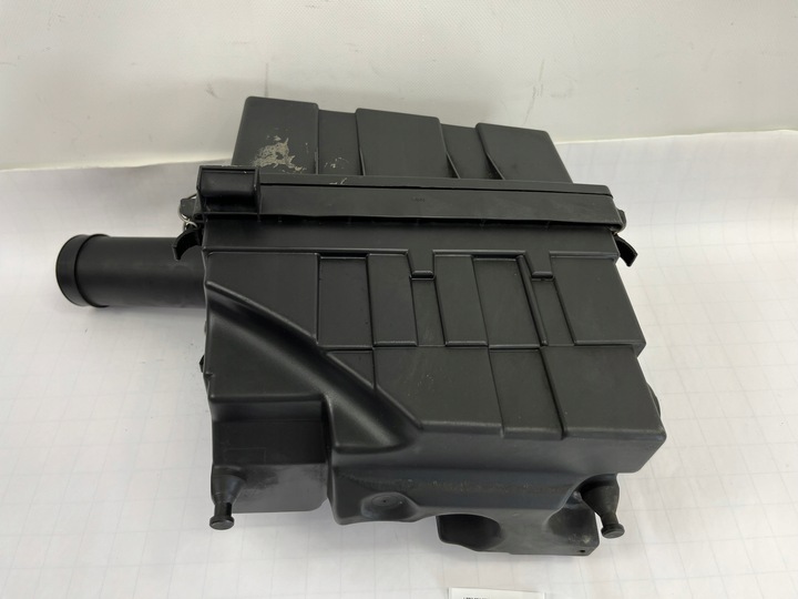 фото №12, Корпус фильтра воздуха mercedes w124 m111 e200 200e 200ce 2.0 1110940002