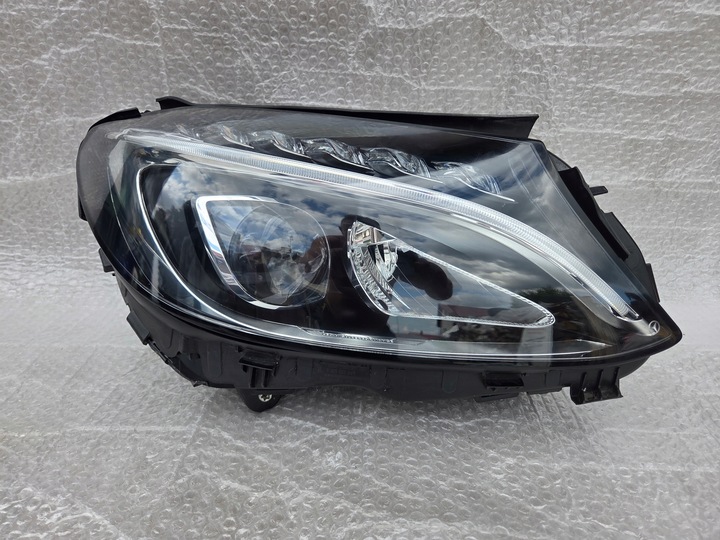фото №1, Mercedes w205 лампа правая полный led a2059062604