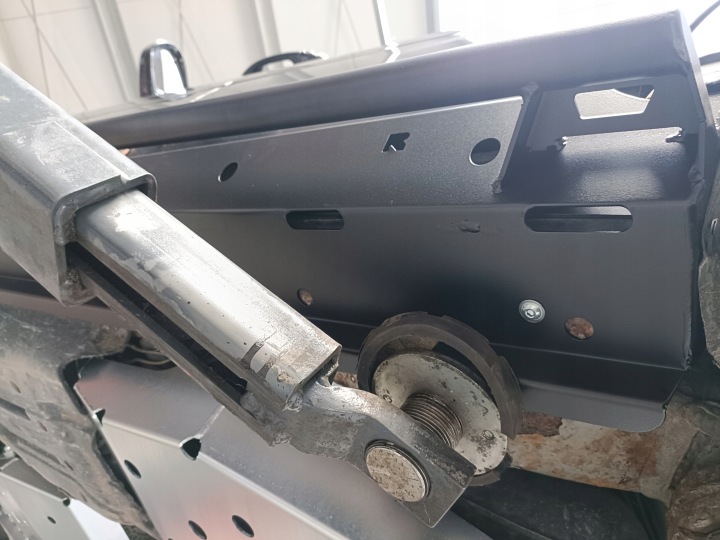 фото №11, Градусы боковые пороги стальные offroad hamer suzuki jimny jb74 2018-