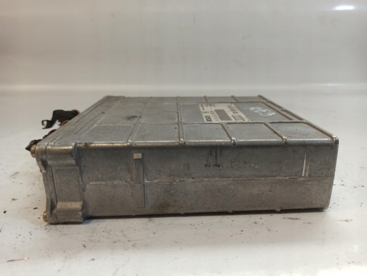 фото №5, Audi a4 b5 блок управления двигателем (ecu) 8d0907557bx 0261203554/555