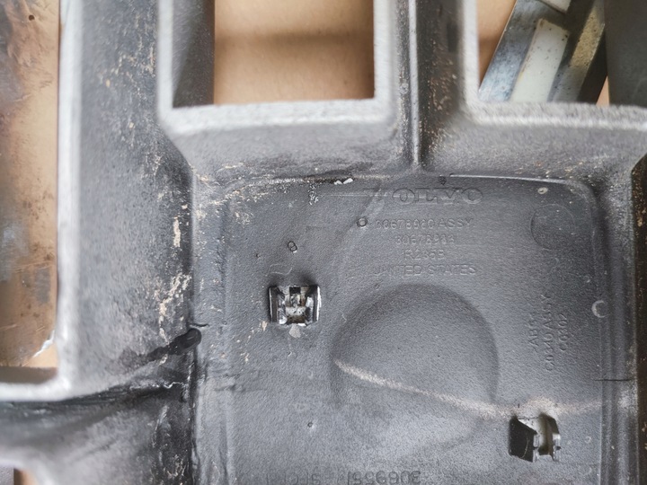 фото №7, Решітка радіатора решітка хром перед volvo xc90 30678983