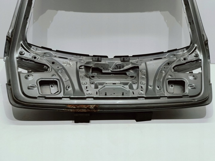 фото №13, Audi a3 8v 5d sportback 13- крышка крышка багажника зад 8v4827025d