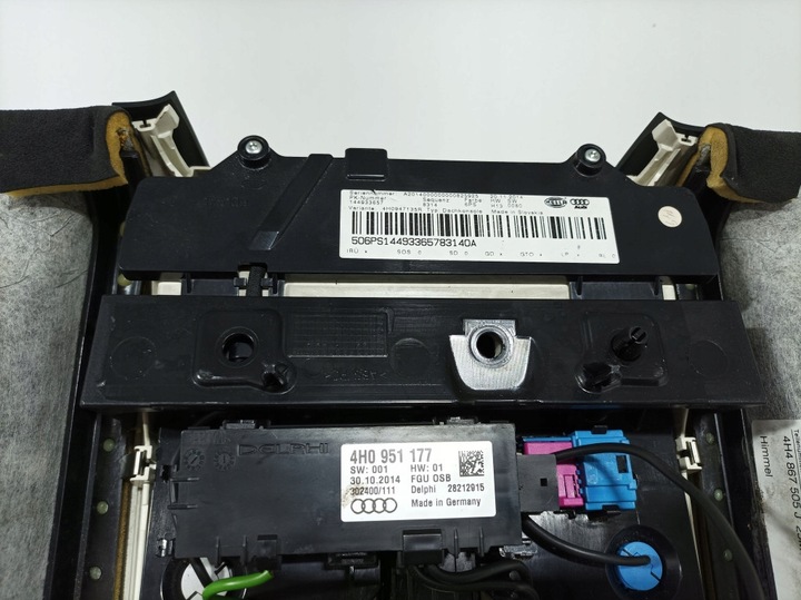 фото №12, Audi a8 d4 длинный потолок козырьки ручки алькантара