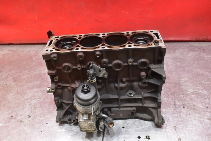 фото №6, Блок управления (оригинал) низ двигателя вал d4204t volvo v70 3 iii 2.0 d 136 km 07-16