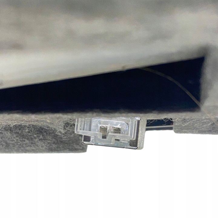 фото №7, Porsche cayenne 92a 2011 element панелі розподільчої / dół