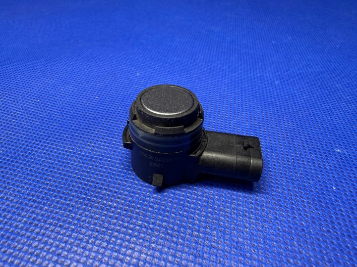 фото №9, Датчик паркування pdc оригінал audi a3 8v a4 b9 oem 5q0919275b lx7r