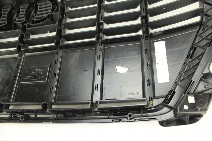 фото №12, Решітка решітка радіатора audi q3 ii чорний 2018- 83a853651b