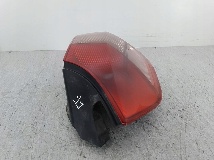 фото №8, Лампа задняя левая renault scenic ii 8200127704a 8sk008659-01-42