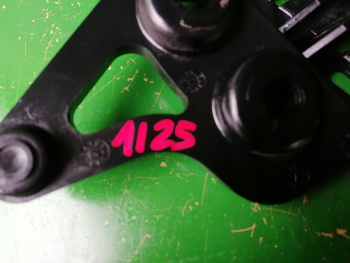 фото №8, Ковзун бампера кріплення лампи лівий зад bmw e91