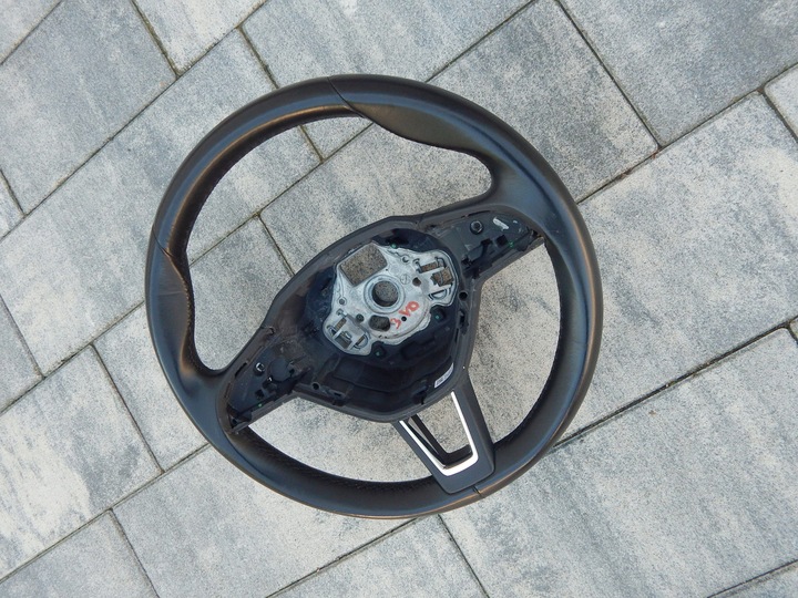 фото №7, Skoda superb octavia iii - руль pod лепестки