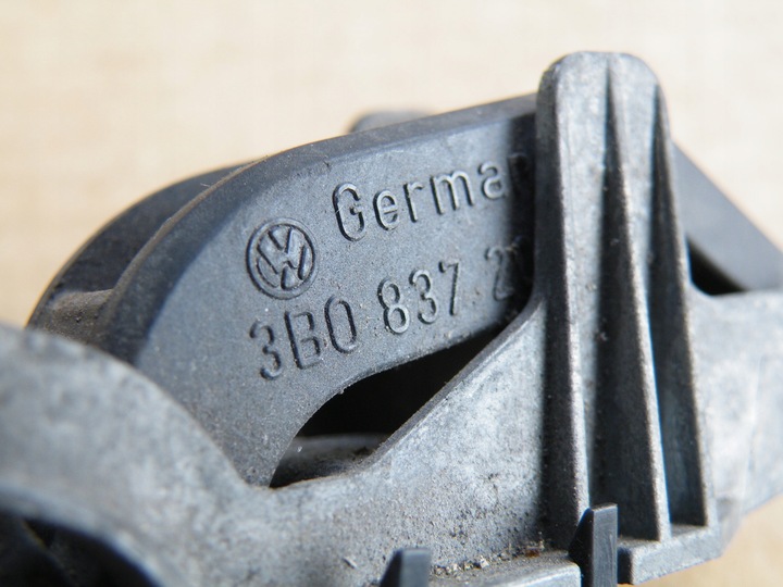 фото №11, Vw passat b5 рестайлінг fl ручка зовнішня lb5n 3b0837885