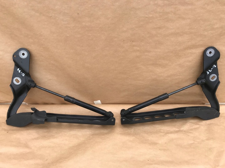 фото №1, Петля амортизатор капота правый audi a8 d4 4h0823301d