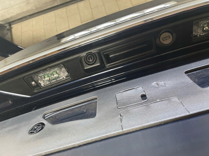 фото №11, Бампер кришка лампи балка зад audi a8 d4 довгий стан b.dobry w колір