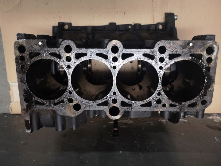 фото №9, Блок двигателя audi a4 b7 2.0 tfsi bgb голый