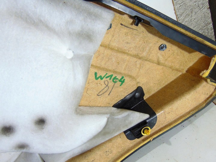 фото №8, Обивка дверь левый зад mercedes w164