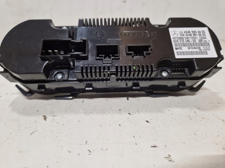 фото №8, Панель кондиционера воздуховод mercedes w246 1.8 cdi 2013r a2469004405