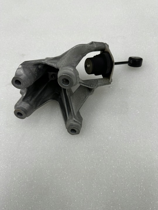 фото №6, Лапи підтримка двигуна audi vw 4m0199307af оригінал