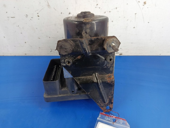 фото №6, Citroen c5 i 1.8 16v блок управления abs 9659770580 ate10.0206-0233.4
