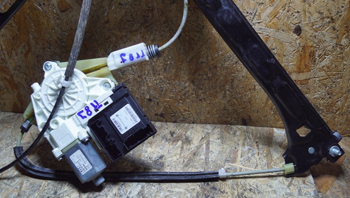 фото №10, Підйомник механізм скла лівий перед audi tt 8j