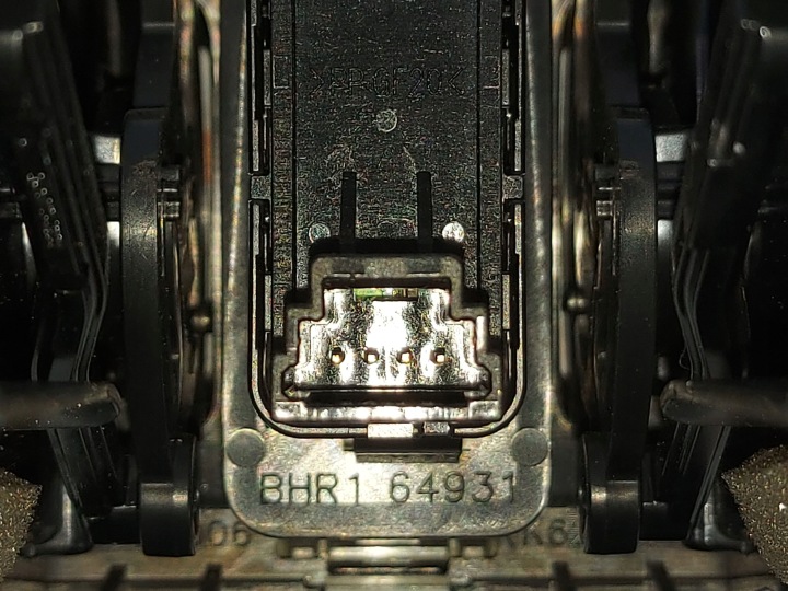 фото №8, Mazda 3 iii bm 14r решітка повітропровід середня bhn16491x
