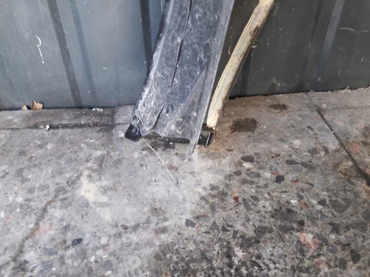 фото №13, Крило лівий перед audi a8 d2 чорний