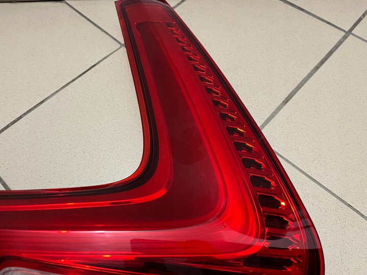 фото №8, Лампа левая задняя зад левая volvo xc40 xc-40 led 17- 31446790