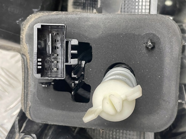 фото №9, Passat універсал b8 лампи задні зад kpl 3g9945311 3g9945312 3g9945093 3g9945094