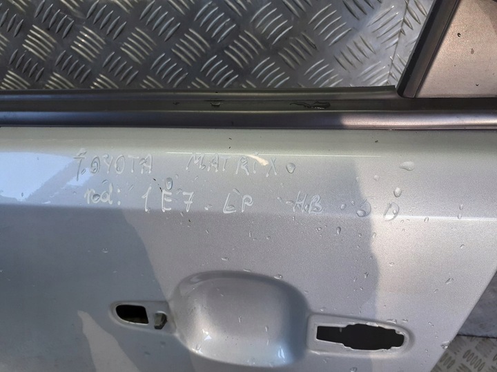 фото №4, Двері лівий перед toyota matrix 1e7
